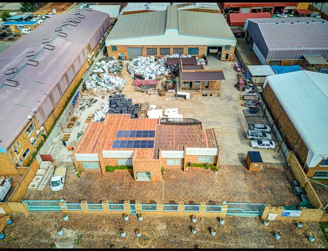 1,396M² WAREHOUSE FOR SALE IN JET PARK